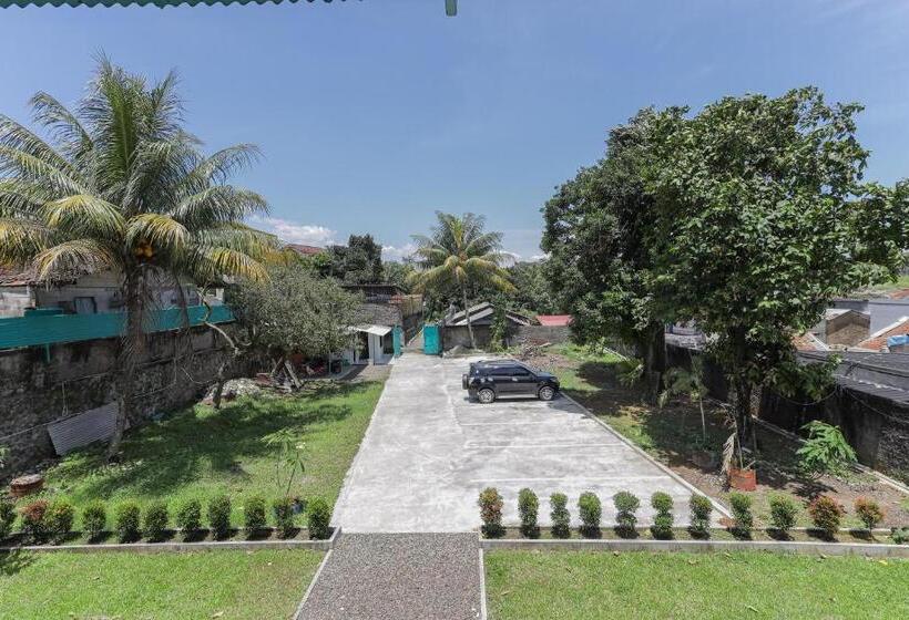 호텔 Koolkost Near Stasiun Batutulis