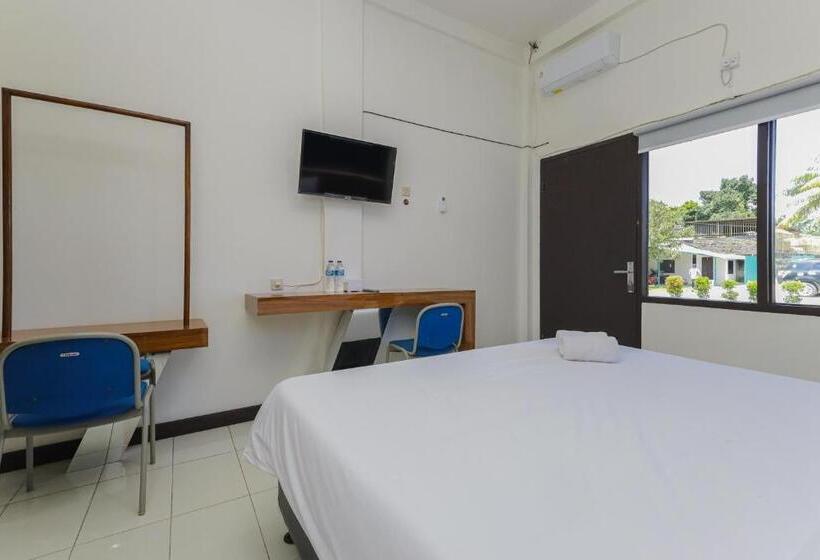 호텔 Koolkost Near Stasiun Batutulis