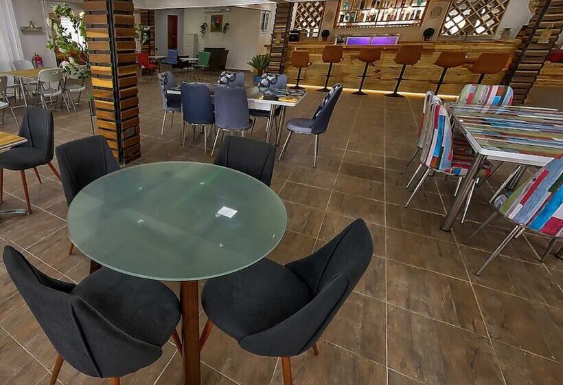 ホテル Maya Villa