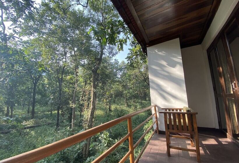 בית מלון כפרי Muba Jungle Camp