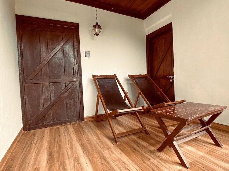 בית מלון כפרי Muba Jungle Camp