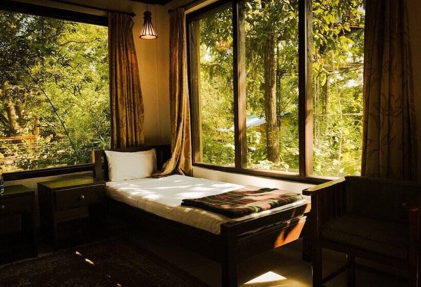 בית מלון כפרי Muba Jungle Camp