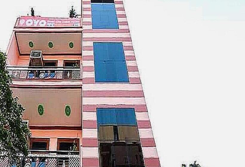 בית מלון כפרי Oyo 80505g Smart City Guest House