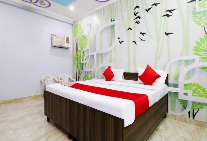 בית מלון כפרי Oyo 80505g Smart City Guest House