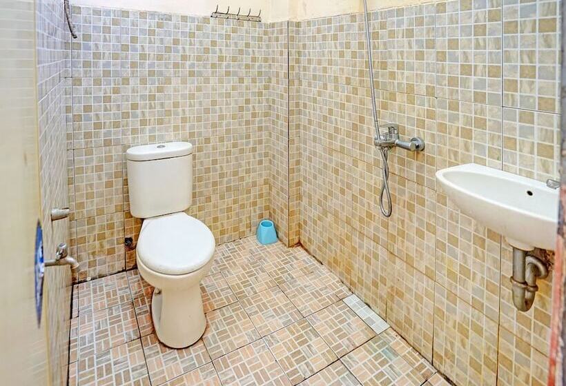 בית מלון כפרי Oyo 91984 Taufik Kost Syariah