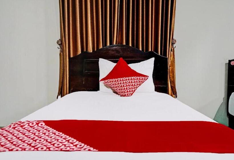 בית מלון כפרי Oyo 91984 Taufik Kost Syariah