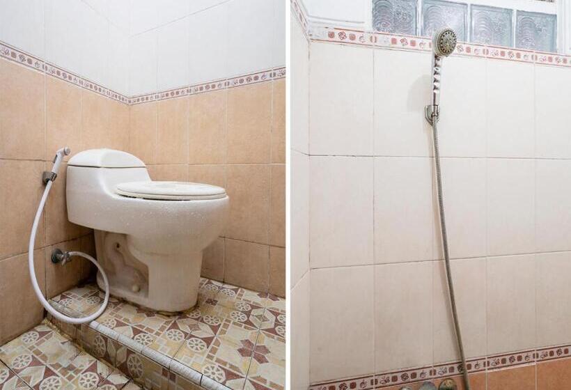 호텔 Oyo 91994 Sawerigading Jatinangor Syariah