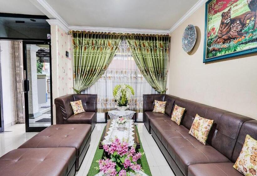 호텔 Oyo 91994 Sawerigading Jatinangor Syariah