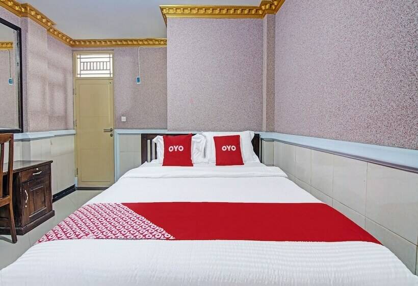 호텔 O Fitriaendika Residence Near Pasar Raya Padang