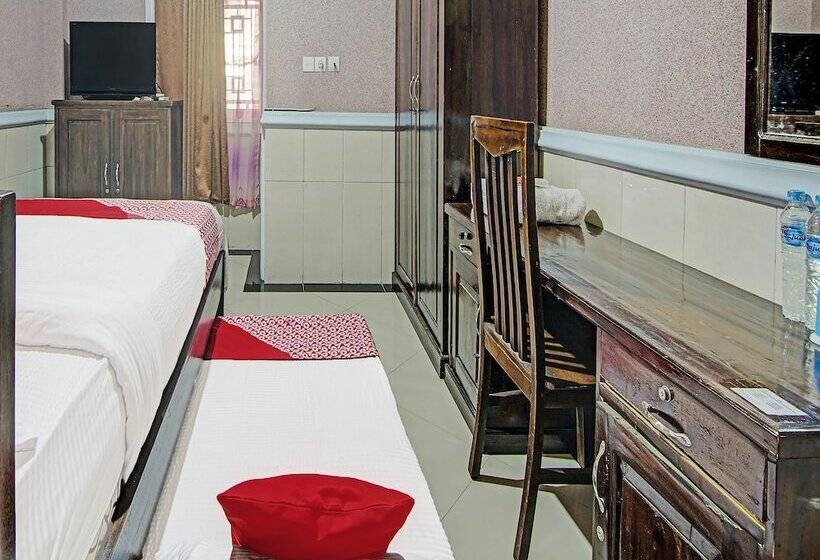 호텔 O Fitriaendika Residence Near Pasar Raya Padang