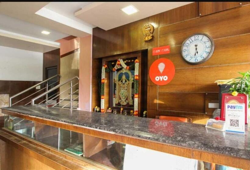 ホテル Oyo Flagship 70385 Hill View Residency