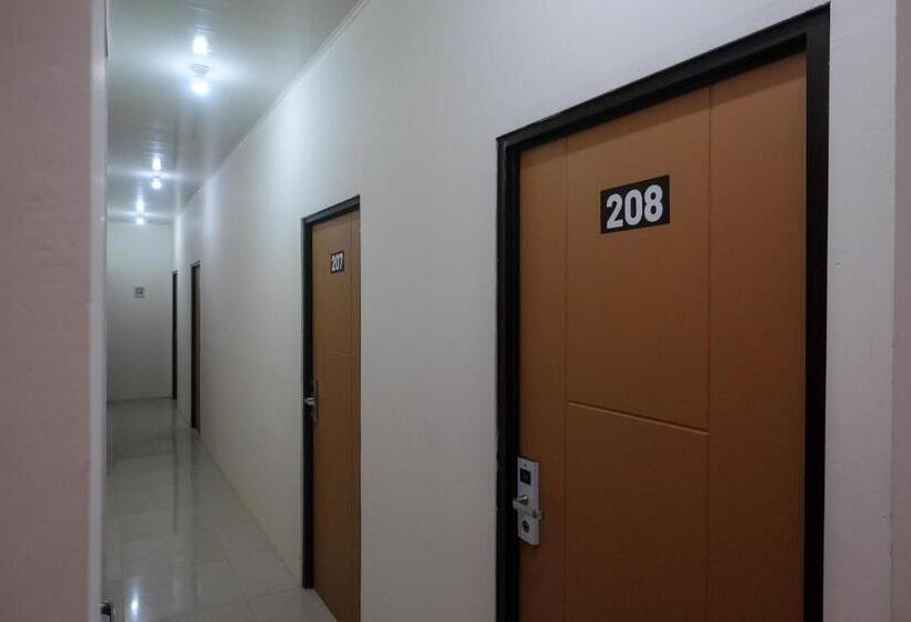 Otel Reddoorz Near Alun Alun Magelang 2