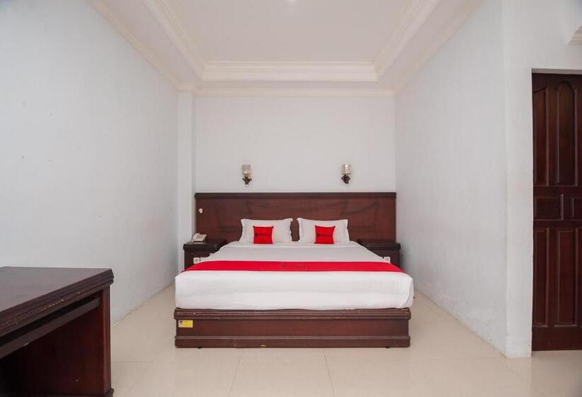 ホテル Reddoorz Syariah Near Rs Yos Sudarso Padang