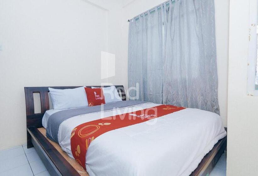 Отель Redliving Apartemen Emerald Hill Sr Rooms Tower Green