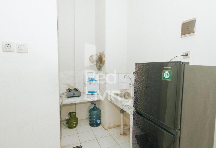 Отель Redliving Apartemen Emerald Hill Sr Rooms Tower Green