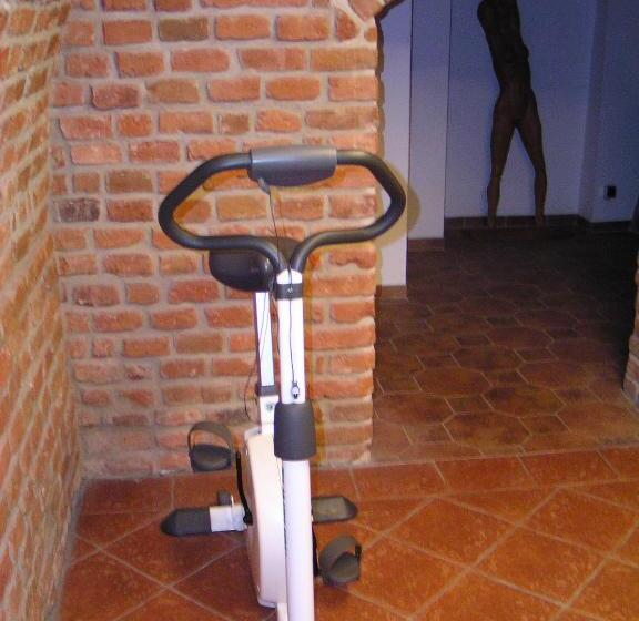 فندق Stadnina Koni Kierzbuń