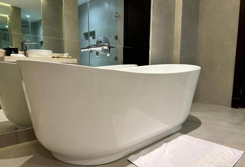 فندق Tajreed Suites