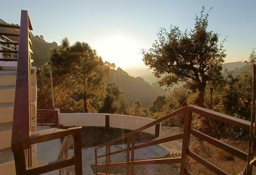 בית מלון כפרי The Hill Heaven Home Stay