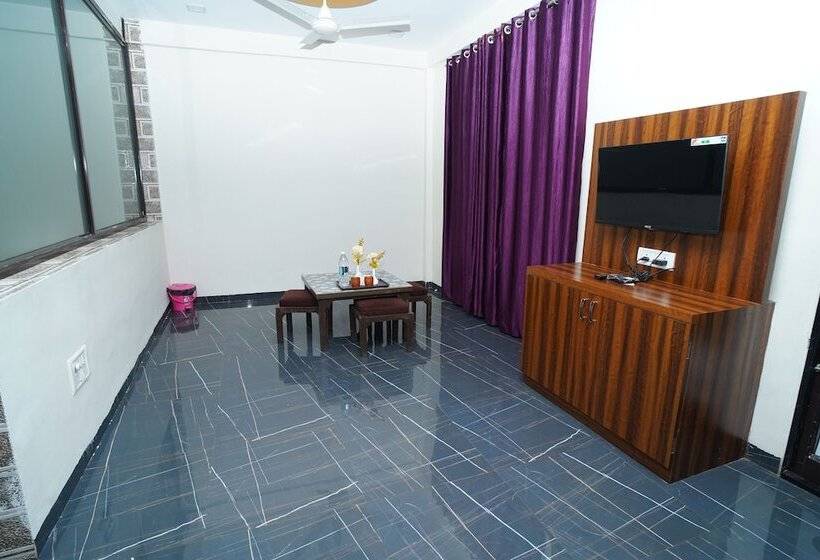 בית מלון כפרי The Royal Heaven Resort