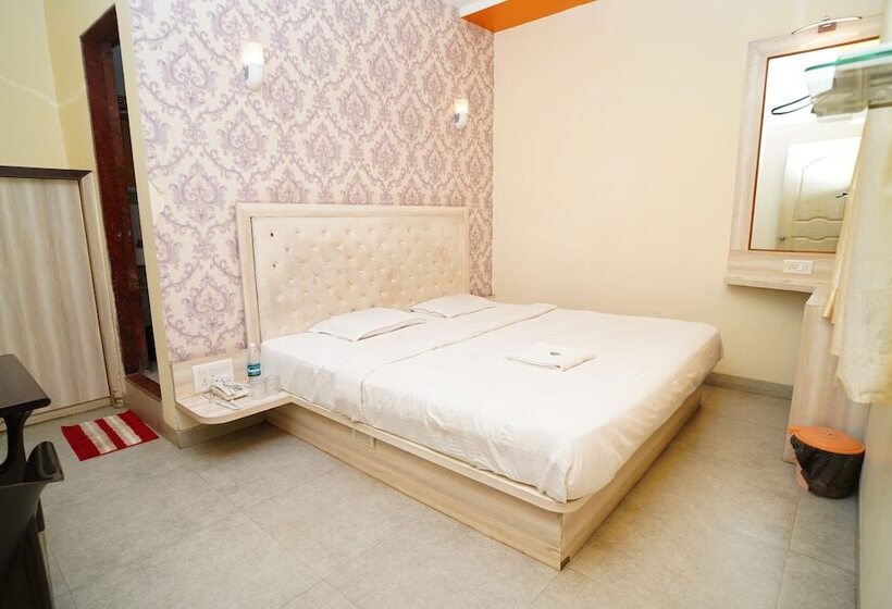 בית מלון כפרי The Royal Heaven Resort