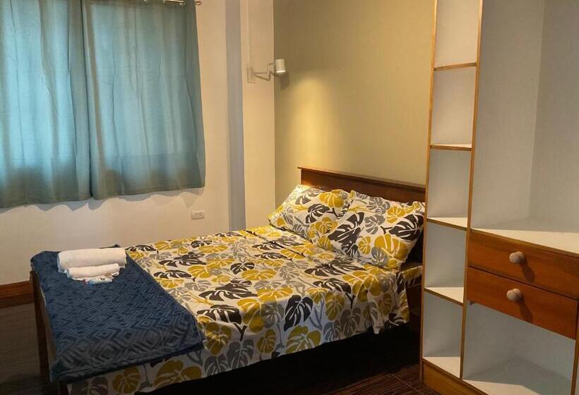 ホテル The Somerset Inn & Restaurant