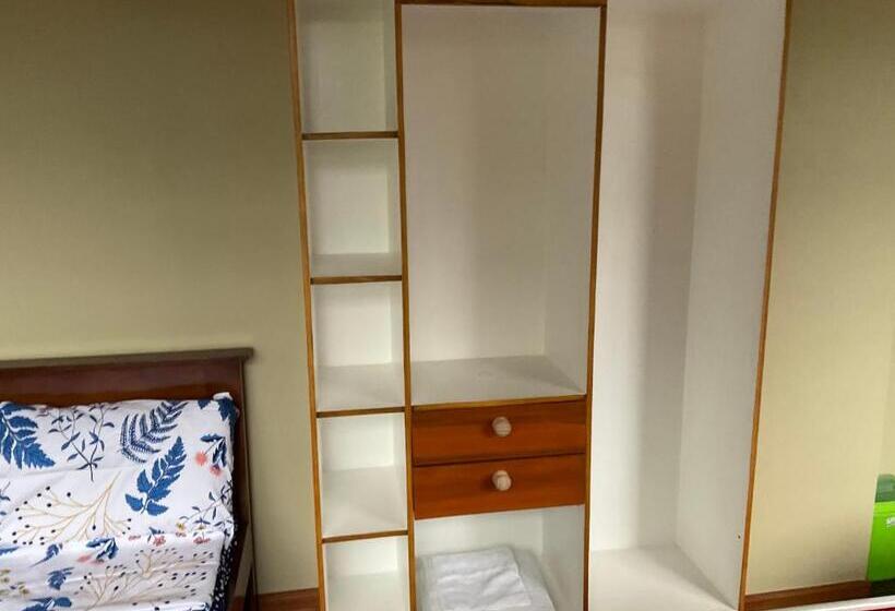 ホテル The Somerset Inn & Restaurant