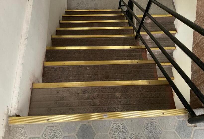 ホテル The Somerset Inn & Restaurant