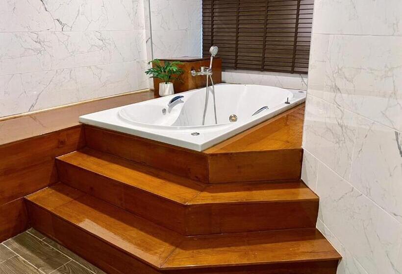 The Space Hotel Lampang