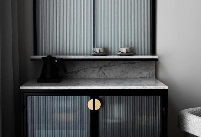 ホテル Vera Ballarat