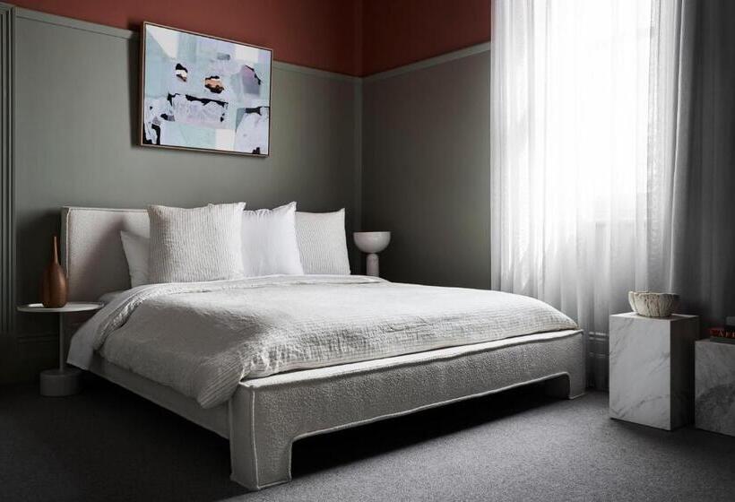 ホテル Vera Ballarat