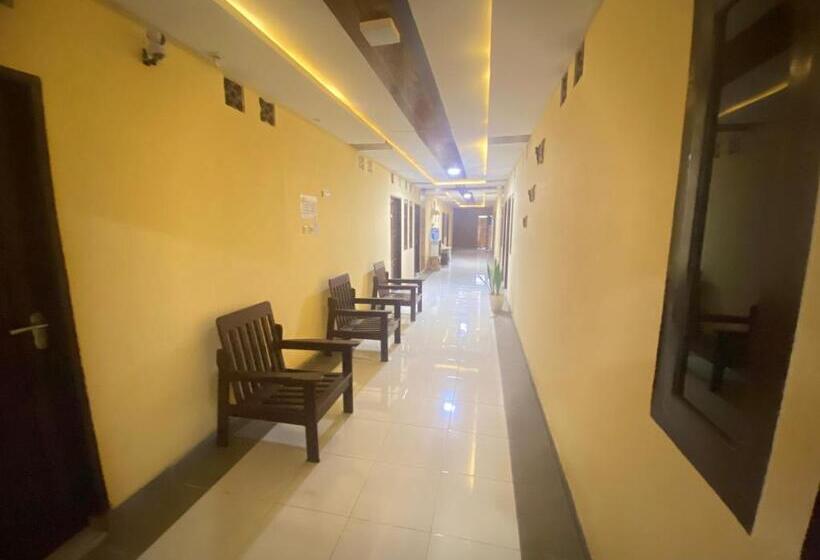 فندق Villa Matano Sorowako 2 Redpartner