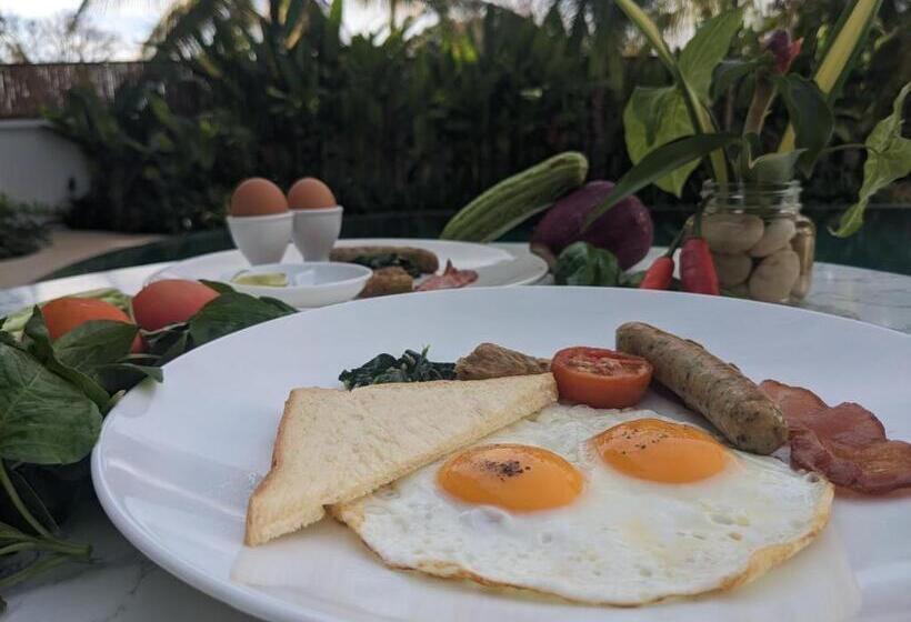 هتل Waka Villa Private Pool Resort & Spa   Adults Only