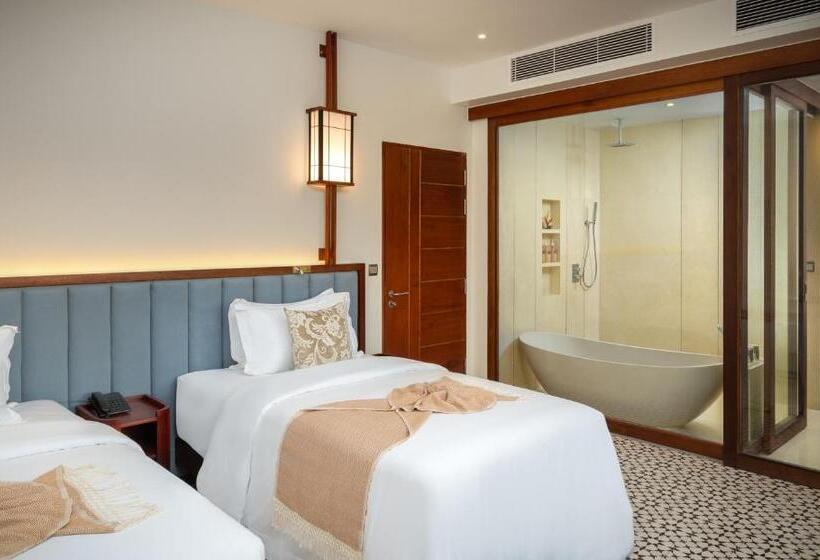 هتل Waka Villa Private Pool Resort & Spa   Adults Only