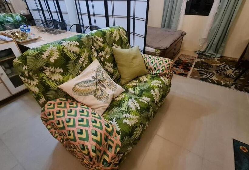 Lucky East Serin With Netflix Disneyplus Freecoffeetea & Recliner