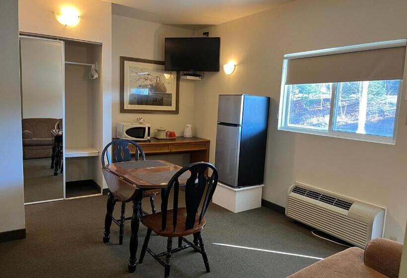 汽车旅馆  Calabogie Motor Inn