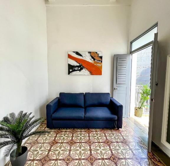 Nando S Place
