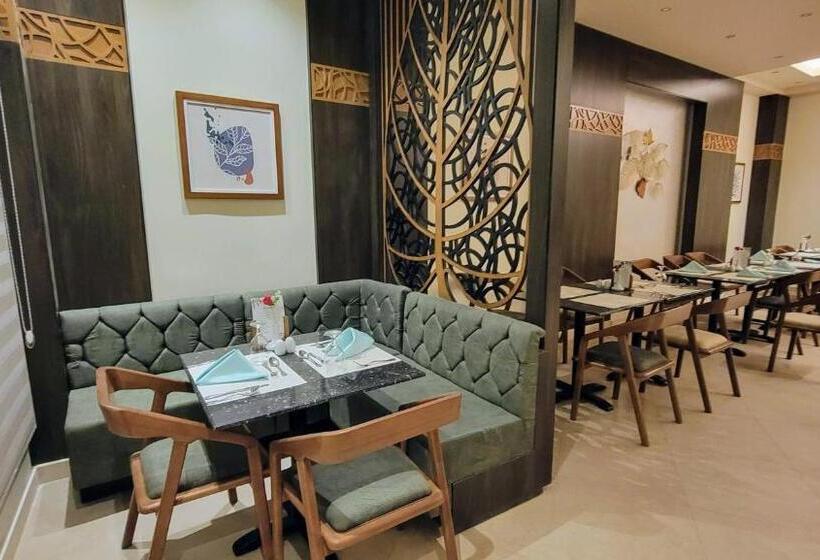 Oyster Bay Beach Resort   Luxury Serviced Condo