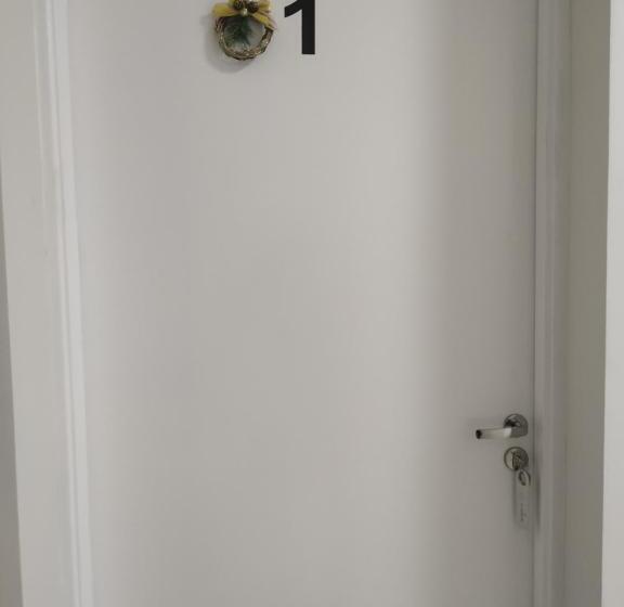 膳宿费 A Pousadinha