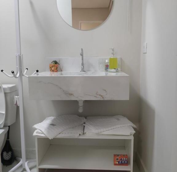 膳宿费 A Pousadinha