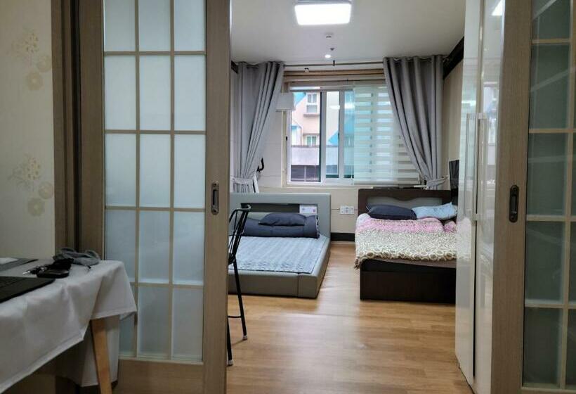 펜션 Canberra Town 439 2