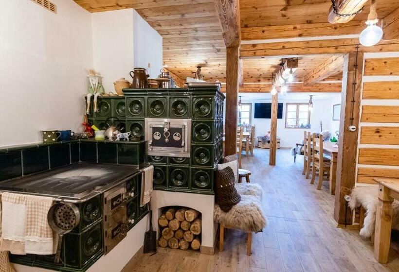 פנסיון Chatafarma