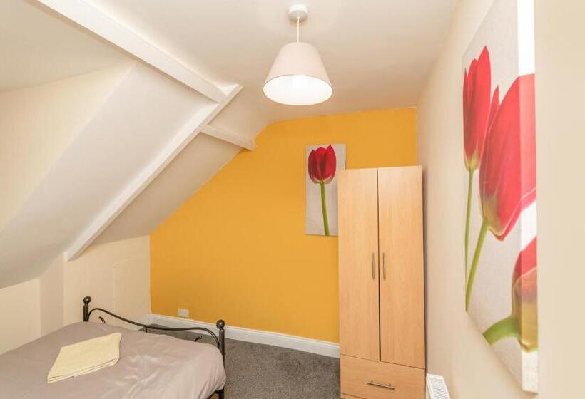 פנסיון City Centre Large Luxury Rooms Free Parking