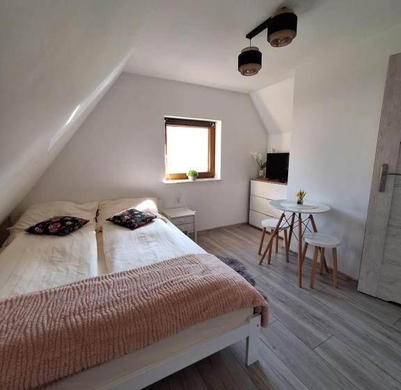 פנסיון Manio Pokoje