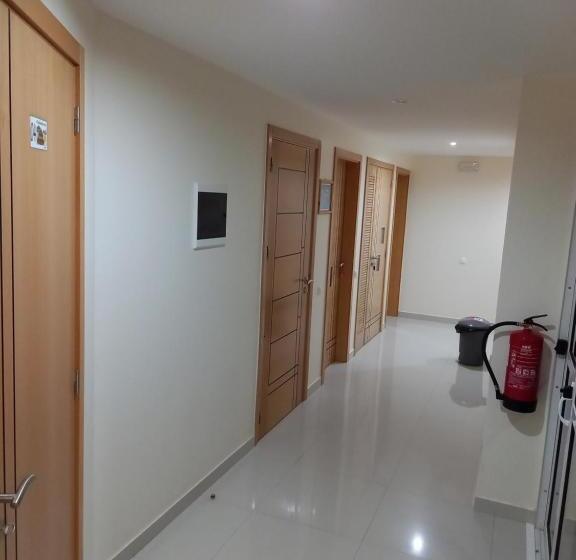 פנסיון Nifa House