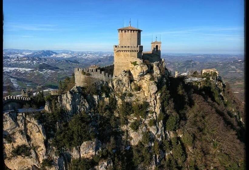 پانسیون One Suite