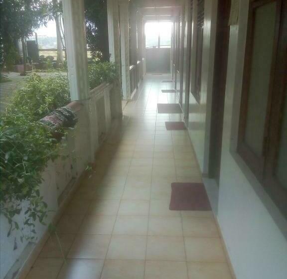 بنسيون Sapumal Rest