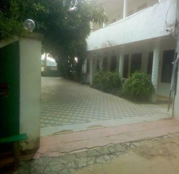 بنسيون Sapumal Rest