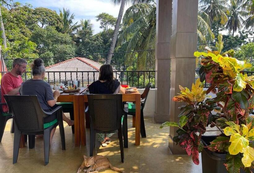 بنسيون Star Canal Cottage