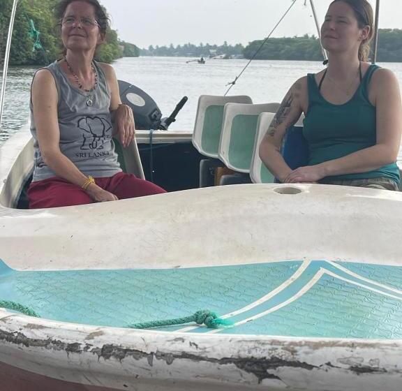 بنسيون Star Canal Cottage