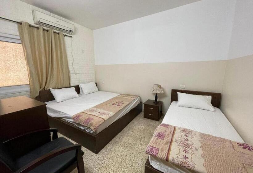 پانسیون Ycc Guesthouse